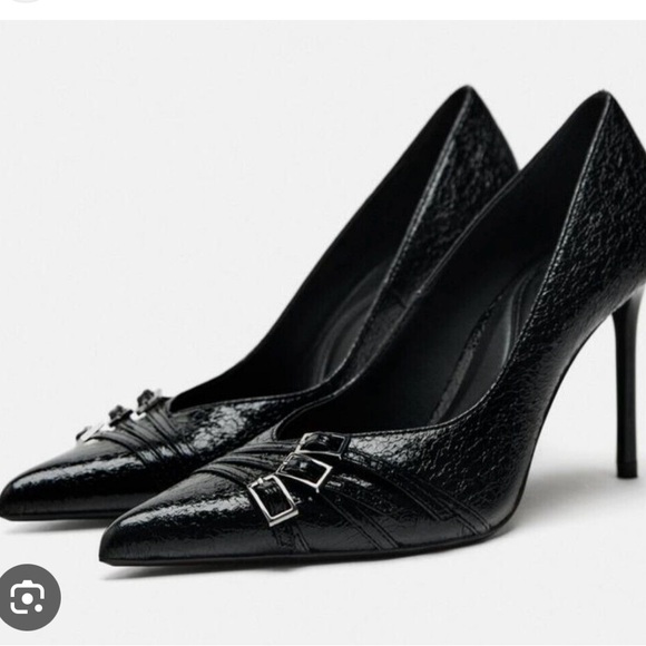 Zara Shoes - BUCKLED STRAP HIGH HEELED SHOES BLACK . Size 6(36)
